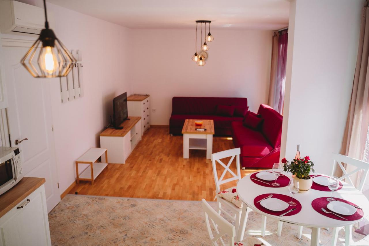 Andreya'S Sea Apartment-Beach, Sea Garden ,Old Town, Free Parking, Free Evcharging Station Varna Ngoại thất bức ảnh